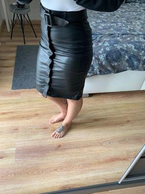 Ladies In Leather skirts are so hot 8