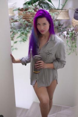 Suicide Girls - Catcharlotte - Roxo Elétrico