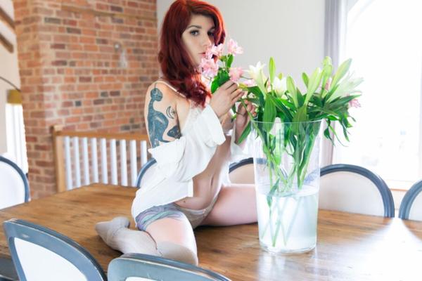 Suicide Girls - Lauretta - Shades of Pink