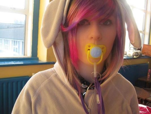 ABDL / Ageplay / Pacifier Girls