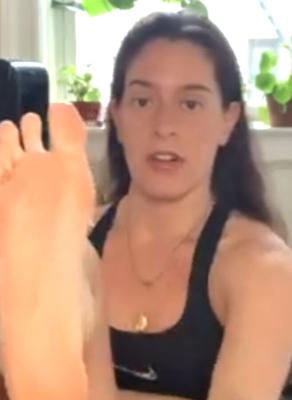 Treinador "Footjob" Romina - "Sniff