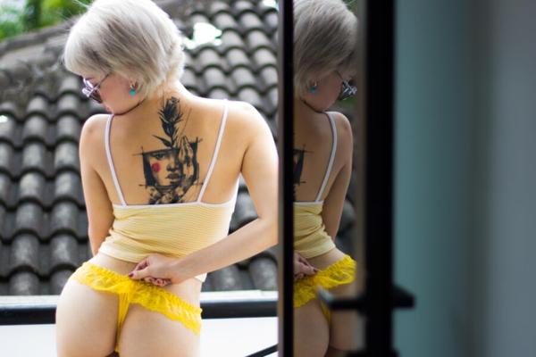 Suicide Girls – Vitoriahattori – Cat Got Your Tongue?