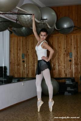 Nadya Vasina in Pointe