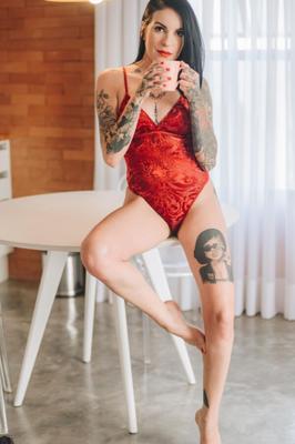 Suicide Girls - Lyn - Main Course