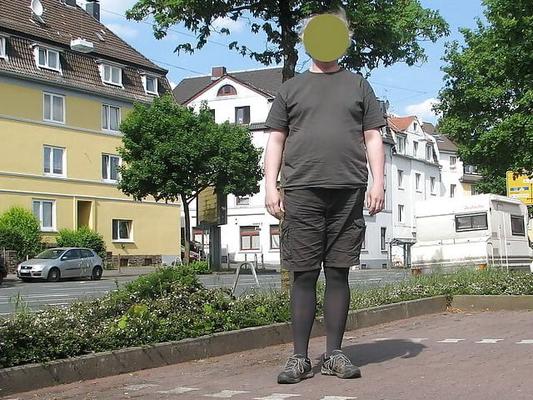 �ffentlich Strumpfhosen, Leggings, Tutu tragen.