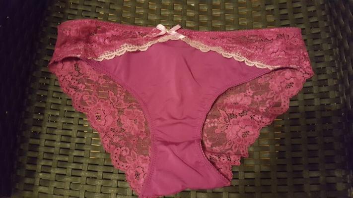 ma culotte rose et mon plug - my pink panties and my plug