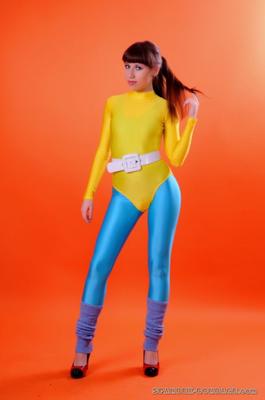 Eleonora - Justaucorps en spandex jaune brillant et leggings bleus