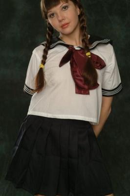 rosaleen joven - colegiala