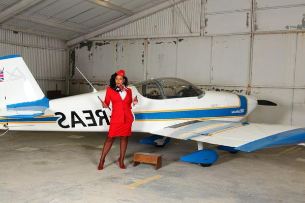 Danica Stewardess in brauner FFN