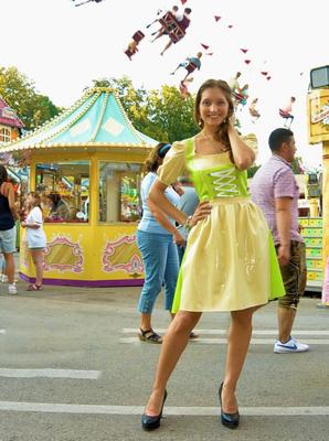 Mit Franzi im Fetischdirndl auf der Wiesn