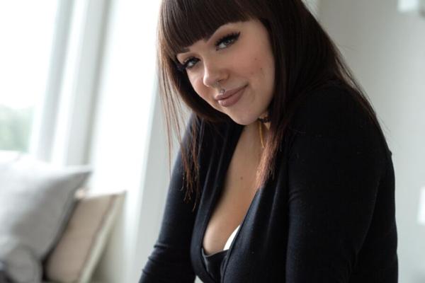 SuicideGirls Lorettarose – Sommerspiele