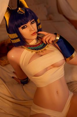 Lady Melamori – Ankha (Animal Crossing)