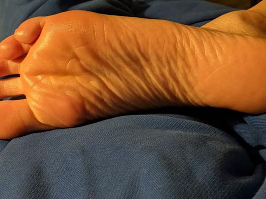 GFs feet - up close of her smooth soles