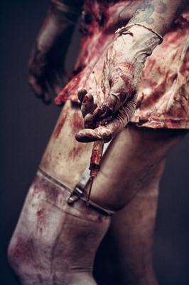 SILENT HILL SEXY KRANKENSCHWESTER COSPLAY! 