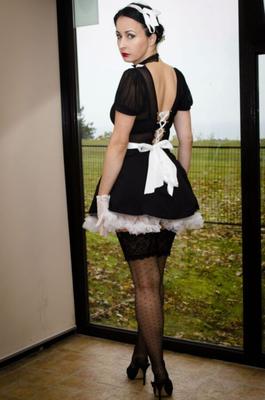 Kinky maid in action!