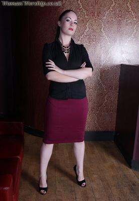 Office Lady Sophia Dominate Slave