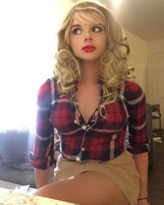 Crossdress - Reagan Riley