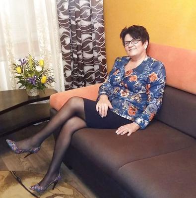 Pantyhose nice legs mom