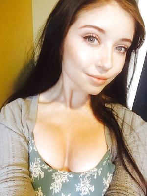 Hot brunette selling her pics on Internet