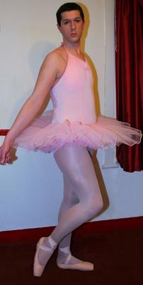 Crossdresser als Ballerinas