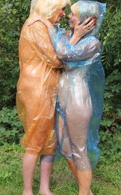 Hot pvc raincoats girls