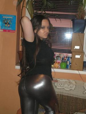 Ladybitch Young Miss Denzia (leggins and boots)