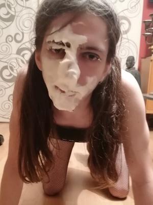 Brainless sissy faggot Ellie Pied in the face