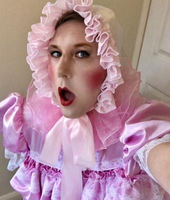 Prissy sissy pansy faggot exposed for humiliation and ridicule!