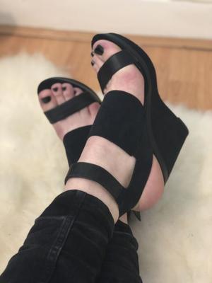 Let my feet ruin your life