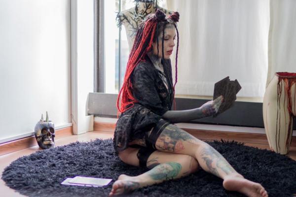 Suicide Girls - Marizombie - Tarot des Diables