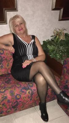 Mature Cumsluts In Boots And Pantyhose.