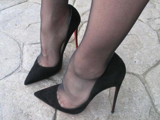 Pieds et talons en nylon