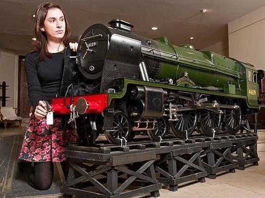 Chicas modelo de ferrocarriles