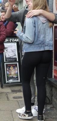 Curvy teen ass in leggings