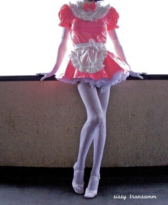 sissy maid diedra