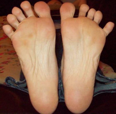 amateur feet