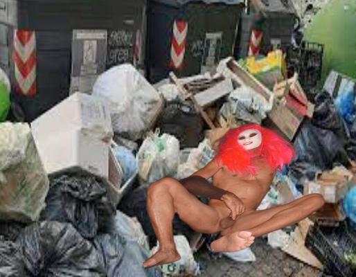 salope dans les poubelles