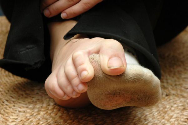 Toenails for worship  / Zehenn�gel zum Anbeten