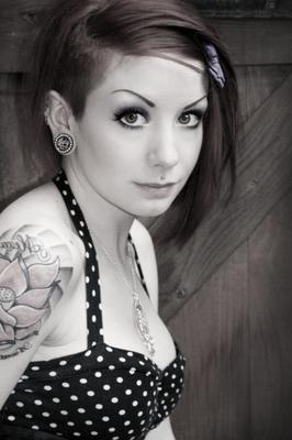 Gothic-Punk-Emo-Tattoo-Mädchen ()