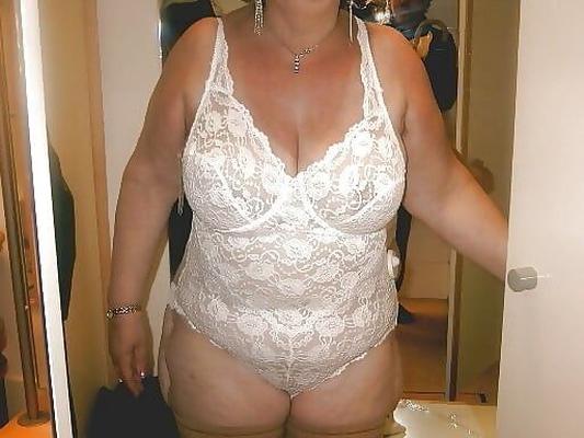 Old horny women in girdles