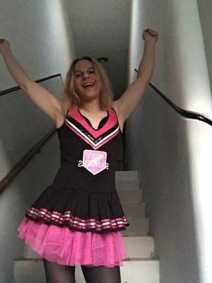 Pippa pisspot sissy faggot cheerleader