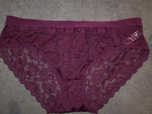 WIFES CLEAN KNICKERS