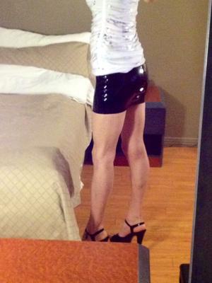 hotel selfee new black mini-skirt