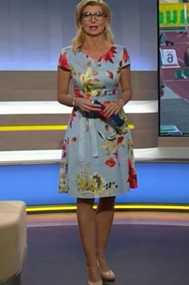 Nadja M. -  elegante ORF Ficke in geilen Fickschlampen Outfits