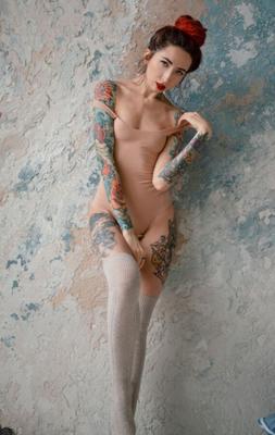 Suicide Girls - Elune - Élysée