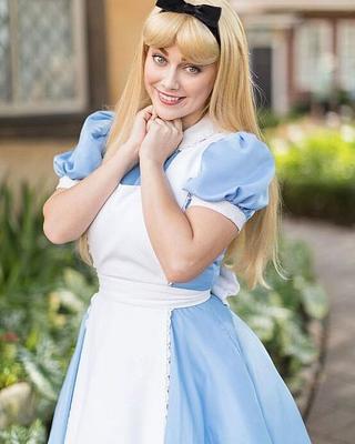 ALICE IM WUNDERLAND