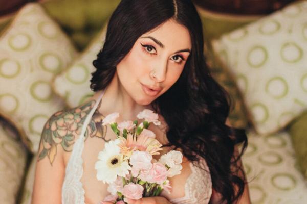 Suicide Girls – Morgainne – Willst du mich heiraten?