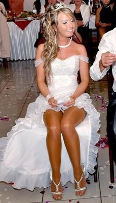 Brides Wearing Pantyhiose & Nylon, For Your Abuse & Comment