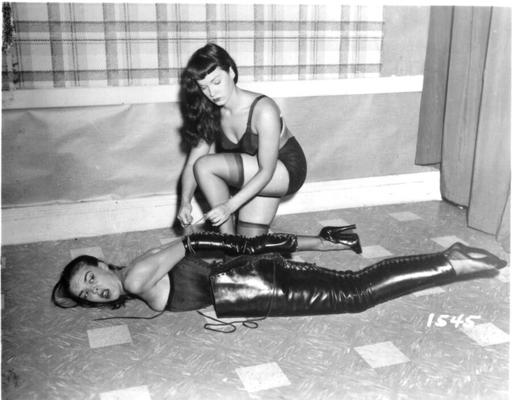 Fotos de Irving Klaw Bettie Page