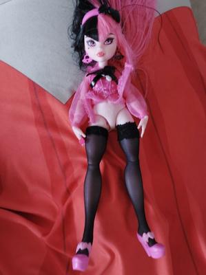 Monster High Doll Sex: Draculaura